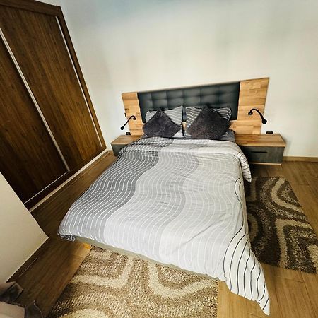 Appartement De Luxe Et Moderne マラケシュ エクステリア 写真
