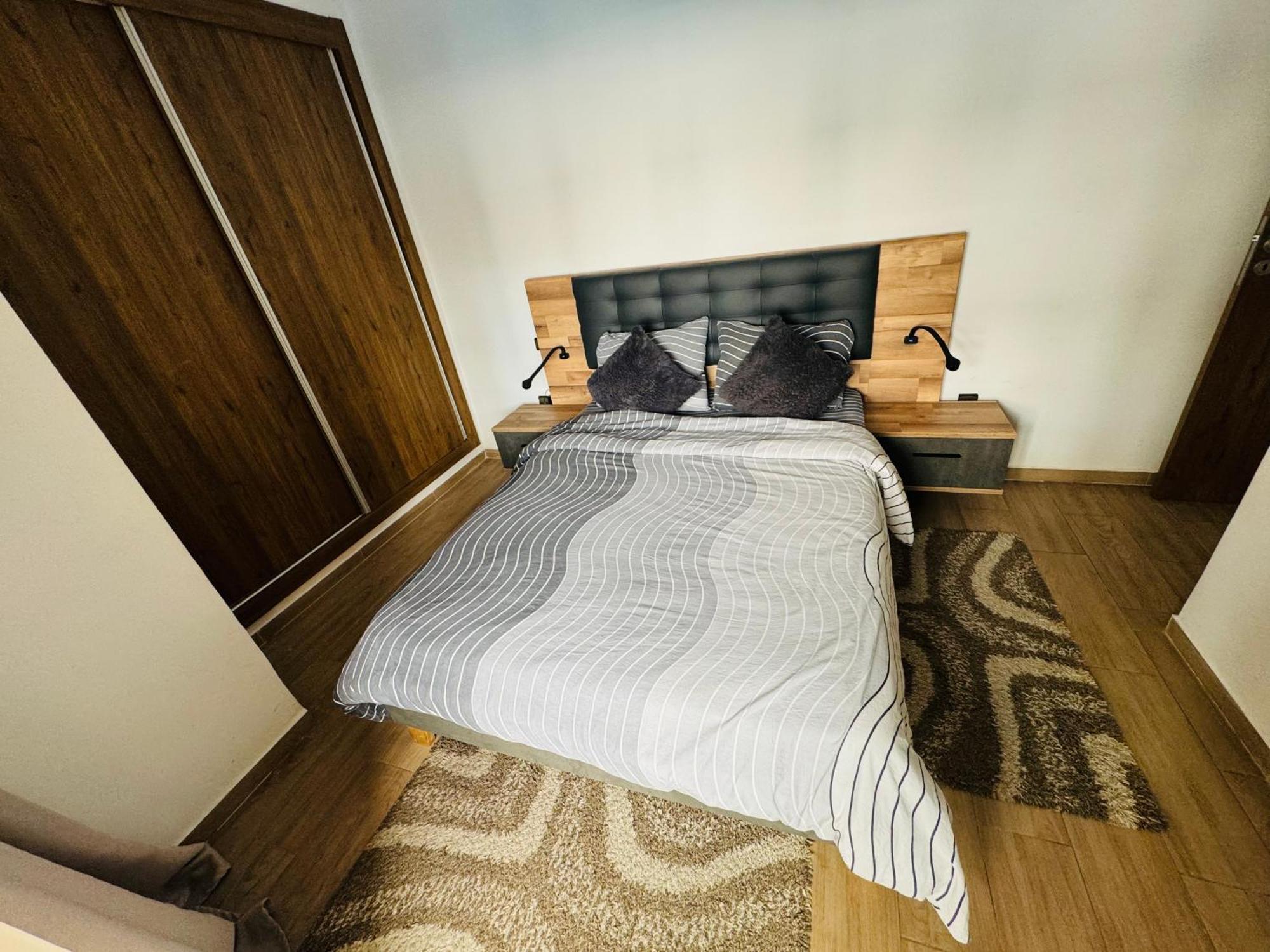 Appartement De Luxe Et Moderne マラケシュ エクステリア 写真