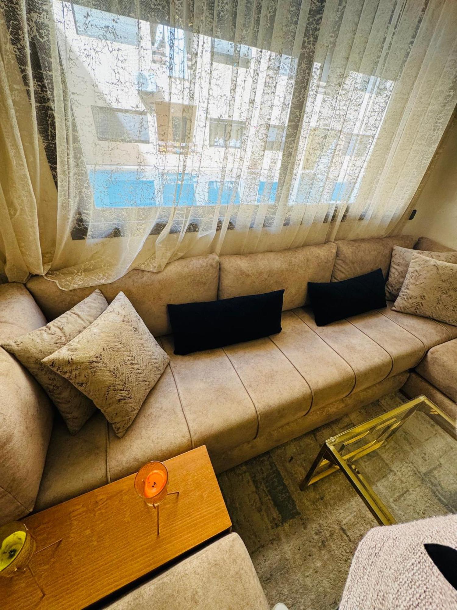 Appartement De Luxe Et Moderne マラケシュ エクステリア 写真