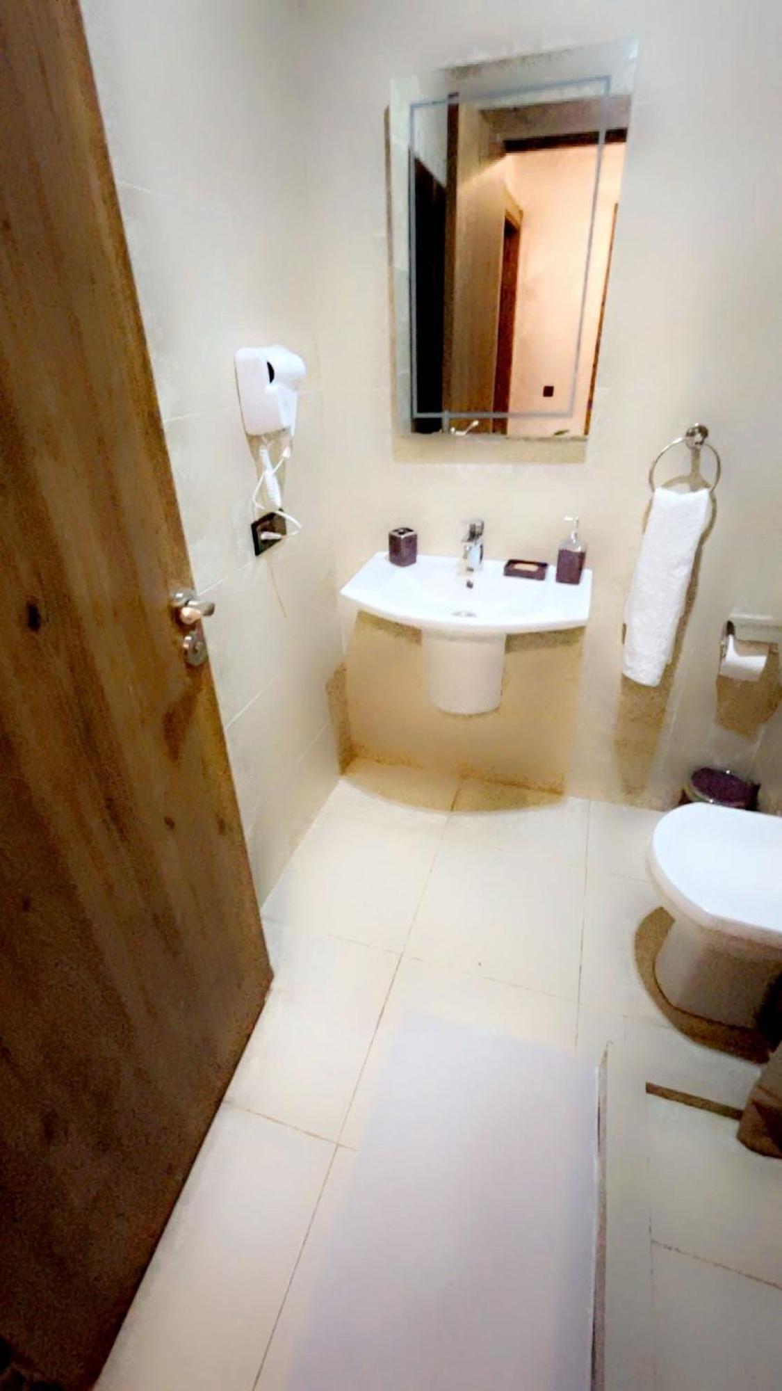 Appartement De Luxe Et Moderne マラケシュ エクステリア 写真